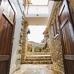 Kwatera prywatna Porta Qeparo