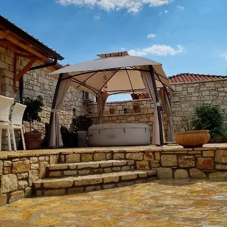 Pansiyon Porta Qeparo