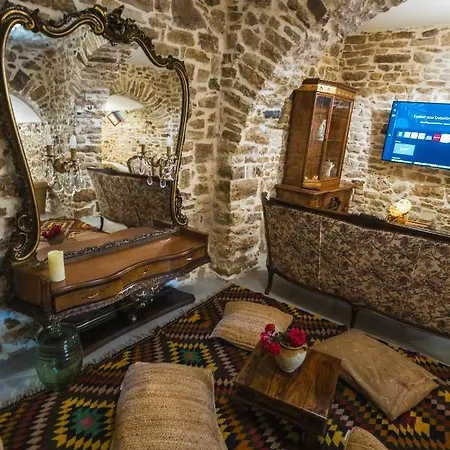 Porta Pansiyon Qeparo