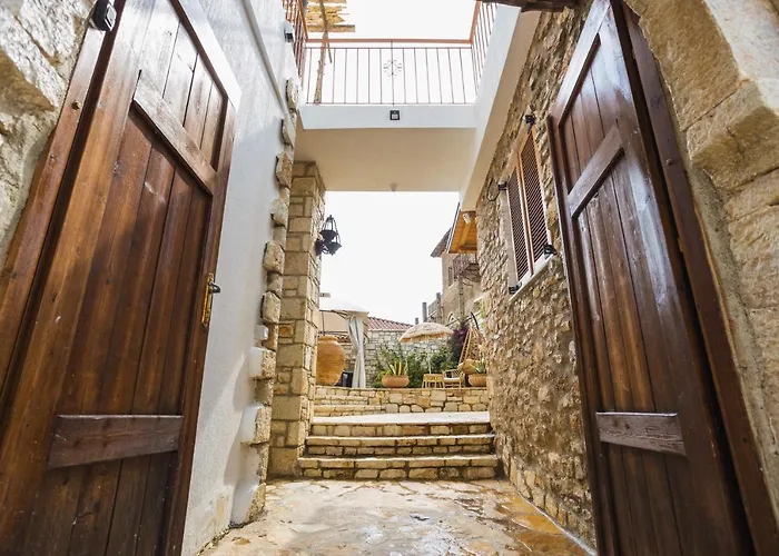 Quarto em Acomodações Particulares Porta Qeparo